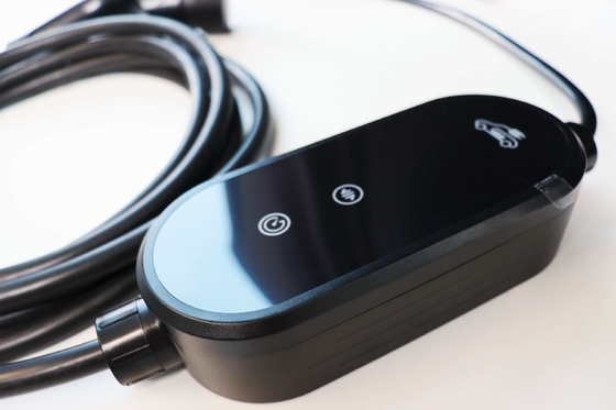 Хорошая цена 3kW Portable EV Charger 16A with Adjustable Current & Delay Charging онлайн